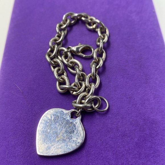 💛 Silver Plated Heart Charm Bracelet - Picture 2 of 3